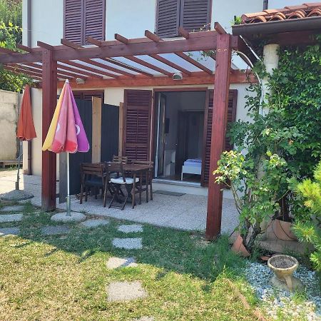 Apartmaji Tim Izola Luaran gambar