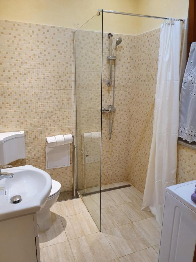 Apartmaji Tim Izola Luaran gambar