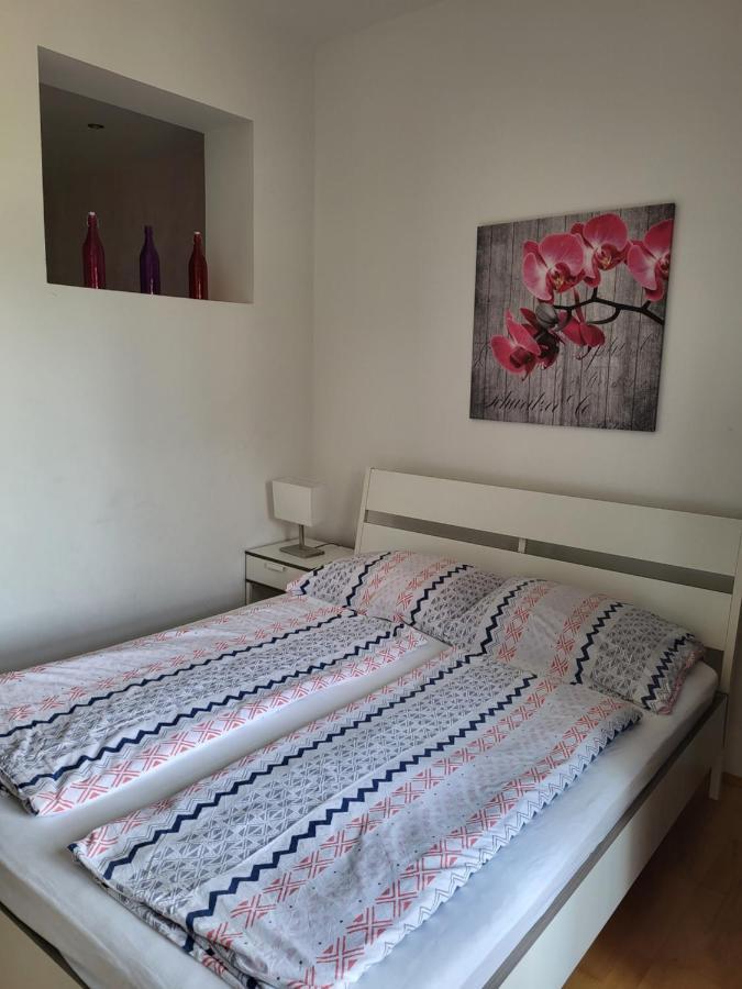 Apartmaji Tim Izola Luaran gambar